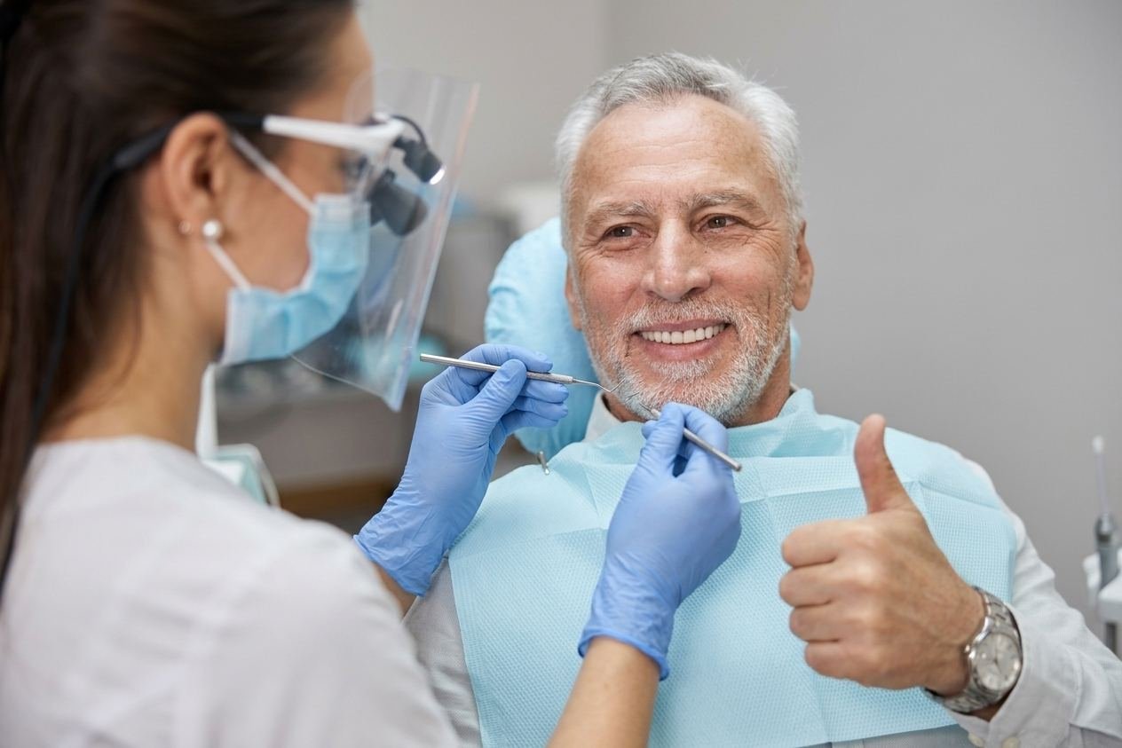 Prótesis dentales en Oralmaax